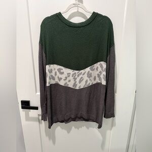 Betsey boutique shop Green and Gray leopard Women's Sweater